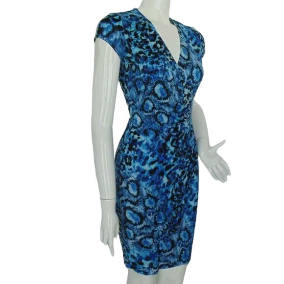CACHE Dress, 0, Blue Snake print, Gathered hip, surplice V-neck, Cap sleeves - Picture 3 of 11